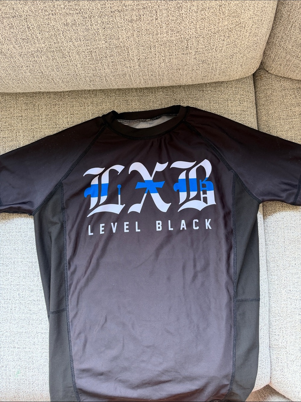 Men's Level Black Rashguard